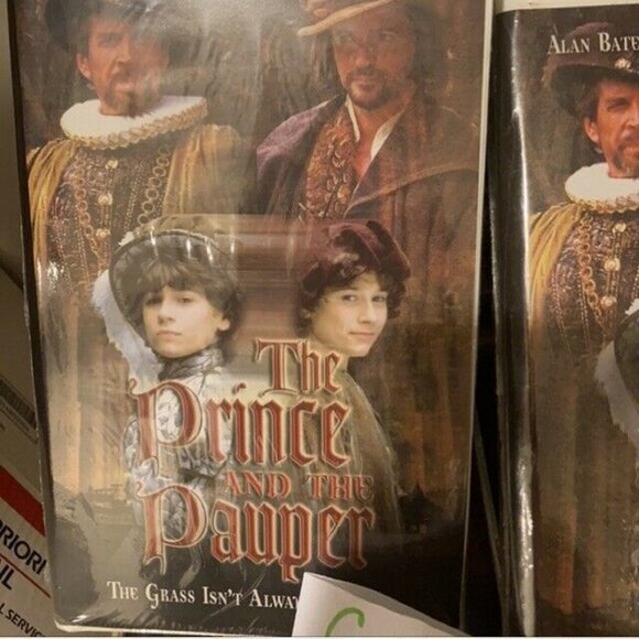 The Prince And The Pauper VHS Alan Bates, Aidan Quinn, Jonathan Hyde,Timmins new - Picture 1 of 3